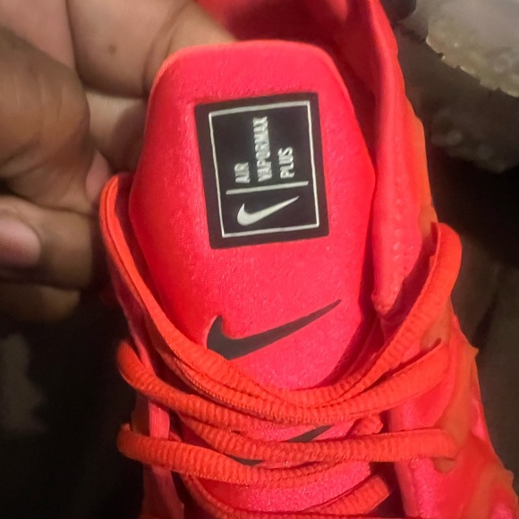 Nike Air Vapormax Plus Bright Crimson 2018 fits women size 12 or men 10.5 - Picture 10 of 11
